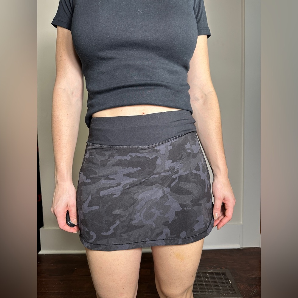 Lululemon Black Camo Workout Skort with Spandex Size 4
